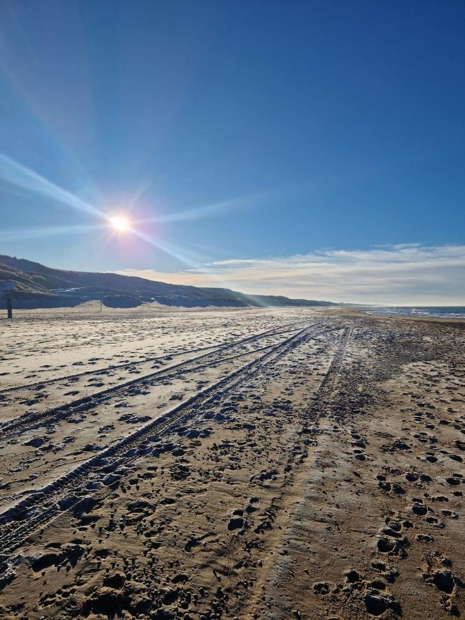 Finse Woning Op Camping De Tulpenweide Breezand Экстерьер фото